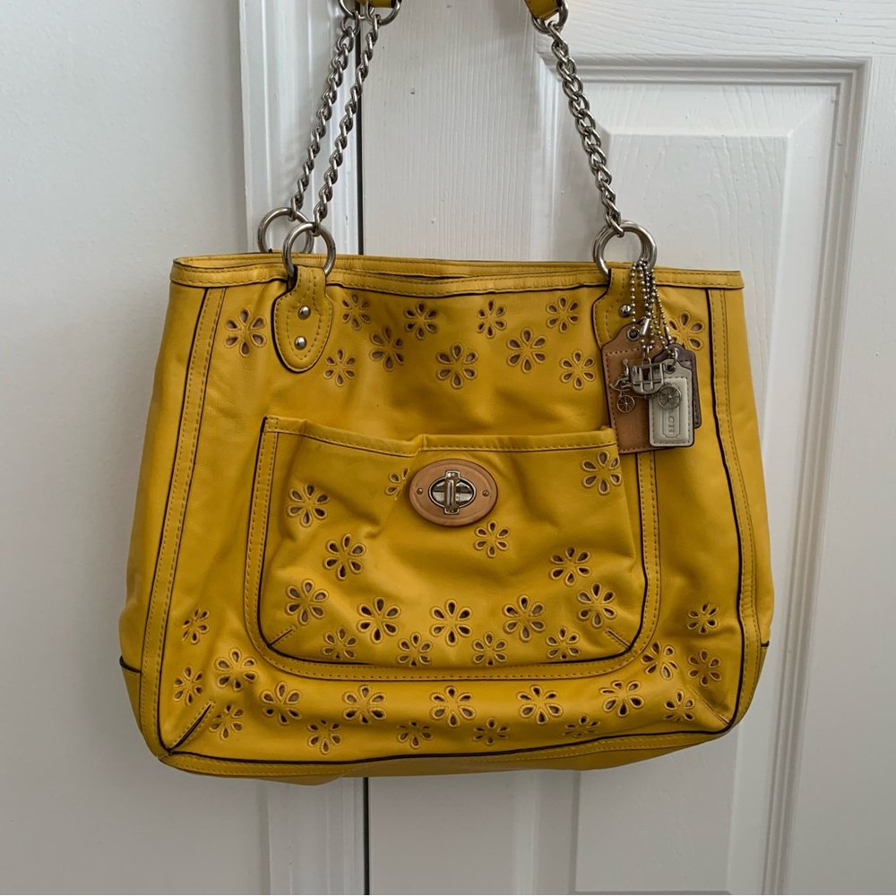 Beautiful Coach yellow shoulder bag with coach tags included